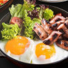 Сніданок з яйцем та ковбасками GRILL PUB (Гриль Паб)